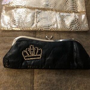 Women’s clutch bags